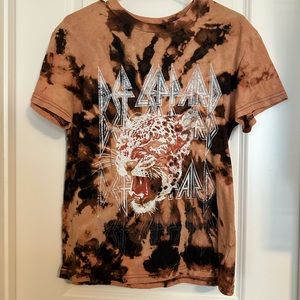 Def Leppard women’s T shirt